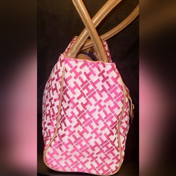 Tommy Hilfiger pink canvas shoulder bag - Picture 5 of 7